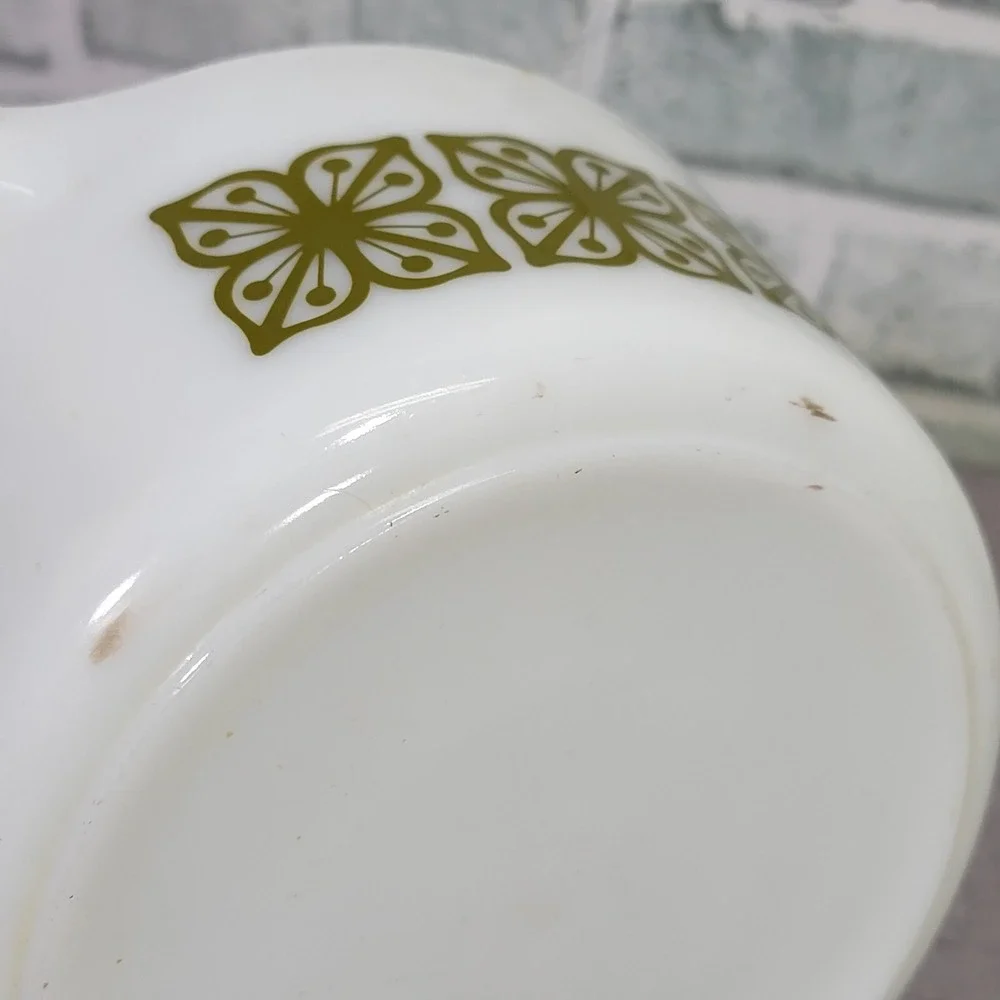 Pyrex 475-B Verde Olive Green Floral‎ 2.5 Qt Cinderella Casserole Dish Bowl USA